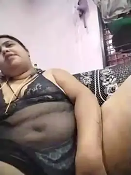 hotsilk21 online show from June 11, 7:11 pm