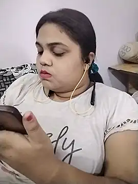 hotsilk21 online show from June 14, 8:04 am