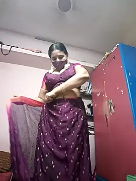 Tamilaunty35 online show from May 5, 4:43 pm