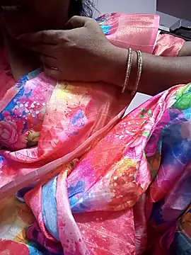 Tamilaunty35 online show from May 1, 4:23 pm