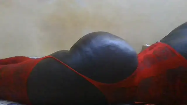 Snapshot of sweetbubbley chatting on June 13, 4:05 pm sweetbubbley online show from June 13, 4:05 pm