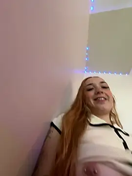Snapshot of Sapphirelustxo chatting on June 5, 3:51 pm Sapphirelustxo online show from June 5, 3:51 pm