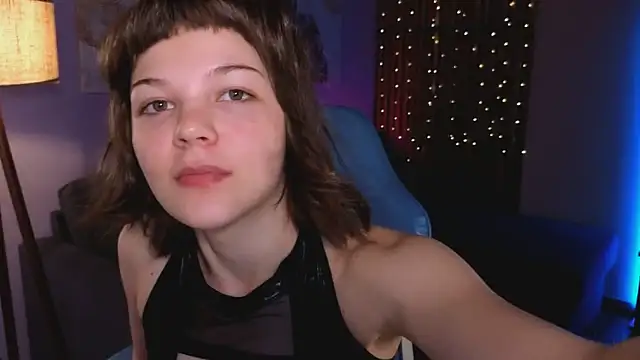 kira naughtly online show from April 28, 3:49 pm