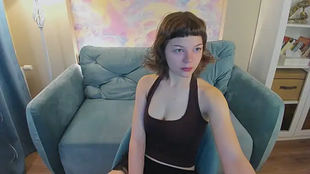 kira naughtly online show from April 16, 1:45 pm