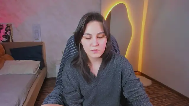 www Lily online show from April 15, 1:26 pm