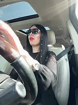 Alenka ki online show from April 14, 7:35 am