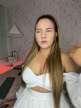 Snapshot of Brenda_Brm chatting on July 13, 11:31 am Brenda Brm online show from July 13, 11:31 am