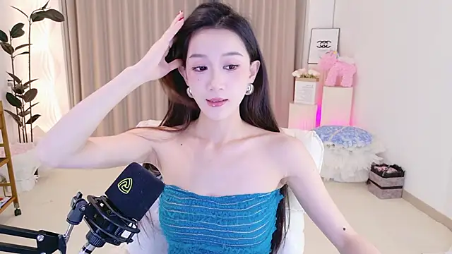 Snapshot of Dancing-CoCo-Pro chatting on June 17, 4:12 am Dancing-CoCo-Pro online show from June 17, 4:12 am