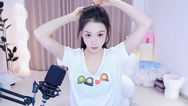 Snapshot of Dancing-CoCo-Pro chatting on July 19, 6:00 am Dancing-CoCo-Pro online show from July 19, 6:00 am