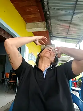 DulceM0609 online show from April 16, 5:25 pm