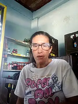 DulceM0609 online show from April 17, 8:44 pm