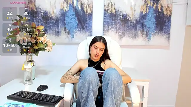 madydoll  online show from June 16, 9:04 pm