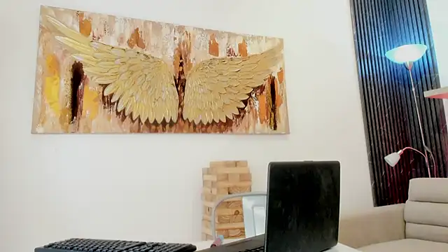 ivania lua online show from April 13, 11:25 am