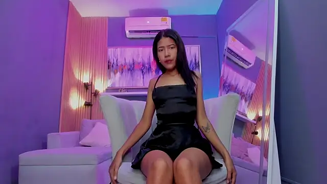 Snapshot of ivania_lua chatting on April 21, 12:56 pm ivania lua online show from April 21, 12:56 pm