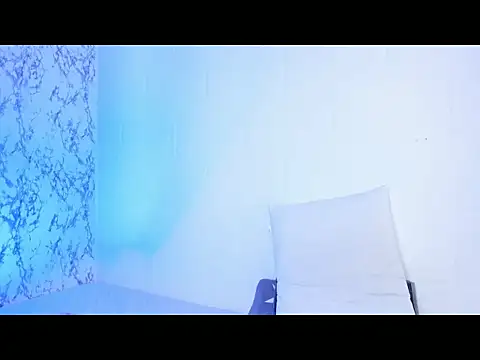 gia hofman online show from April 14, 2:44 pm