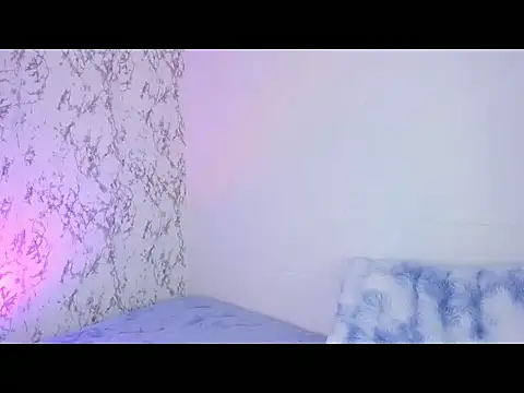 gia hofman online show from April 17, 1:03 pm