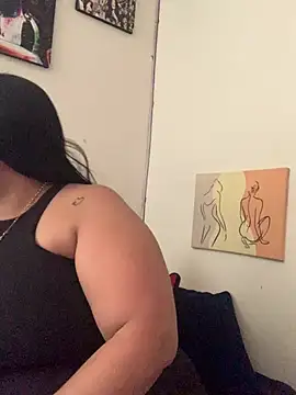 megan purpura online show from May 9, 7:06 pm