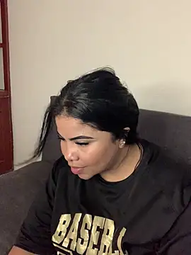 megan purpura online show from May 28, 7:20 pm