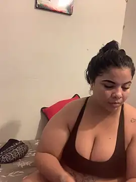 megan purpura online show from May 29, 8:15 pm