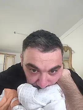 Maryo69v8 online show from April 12, 3:04 pm