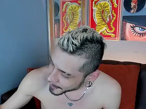 Murdockk online show from April 18, 7:33 am