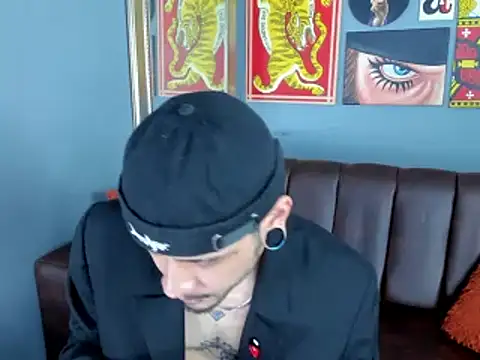 Murdockk online show from May 8, 1:53 am