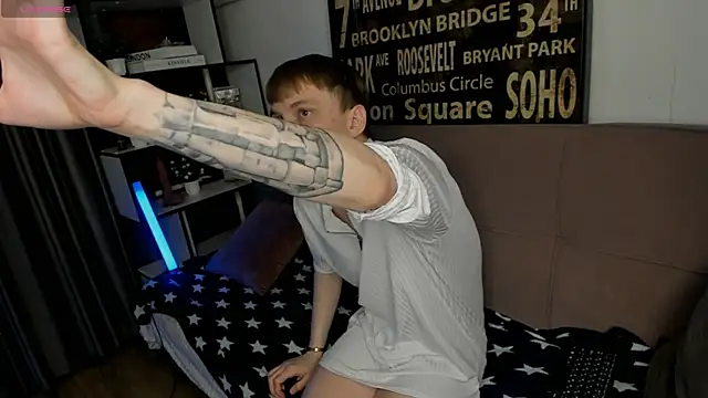 TwinkWhite online show from May 15, 9:13 pm