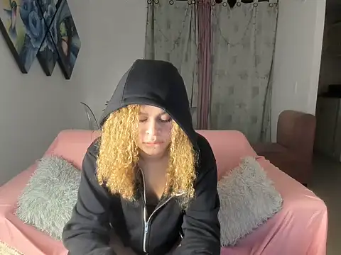 Michellblue online show from July 7, 6:47 am