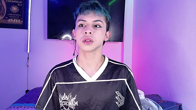 Snapshot of Apolo_Prince1 chatting on June 19, 3:12 am Apolo Prince1 online show from June 19, 3:12 am