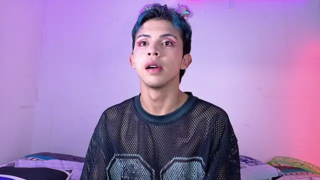 Snapshot of Apolo_Prince1 chatting on July 9, 8:52 pm Apolo Prince1 online show from July 9, 8:52 pm