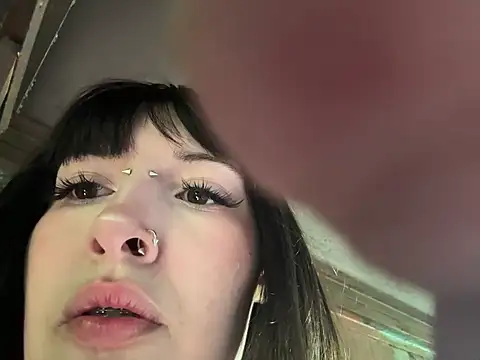 virusDoll online show from May 23, 11:20 am