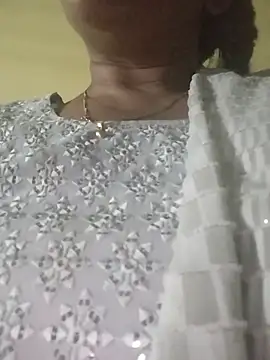 Snapshot of Monika_telugu_queen chatting on July 9, 9:36 pm Monika telugu queen online show from July 9, 9:36 pm