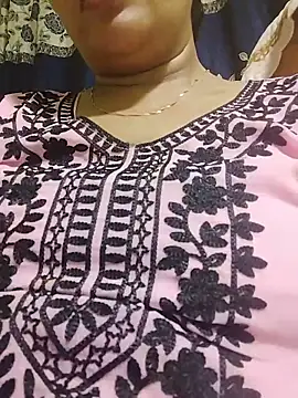 Snapshot of Monika_telugu_queen chatting on June 22, 5:54 pm Monika telugu queen online show from June 22, 5:54 pm