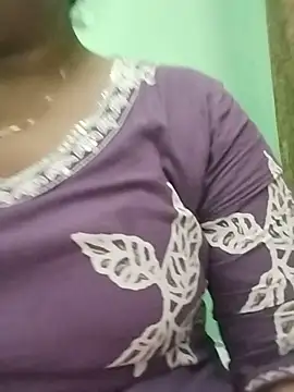 Snapshot of Monika_telugu_queen chatting on June 13, 9:24 pm Monika telugu queen online show from June 13, 9:24 pm