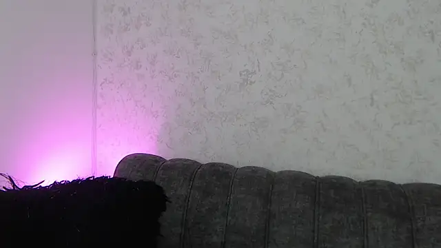 LunaMyers online show from May 6, 5:39 pm
