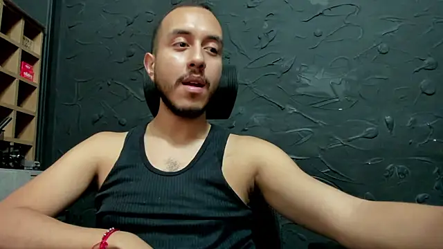 cristianstone2 online show from April 22, 10:49 pm