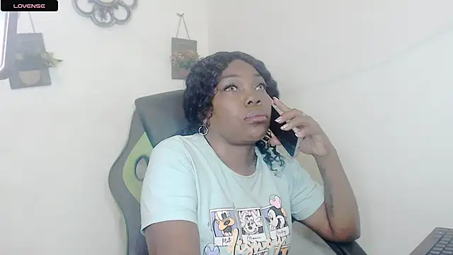 hotbrunettecasandra online show from November 14, 2:48 am