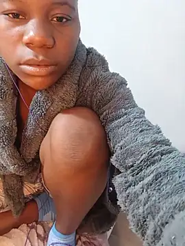 ShyBabe 07 online show from June 12, 4:21 am