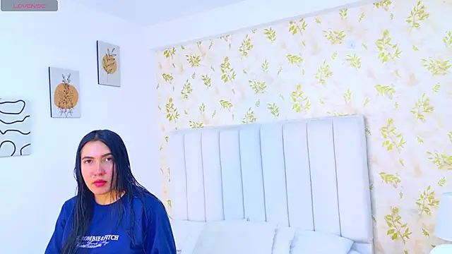 Lia Honey online show from April 17, 12:08 pm