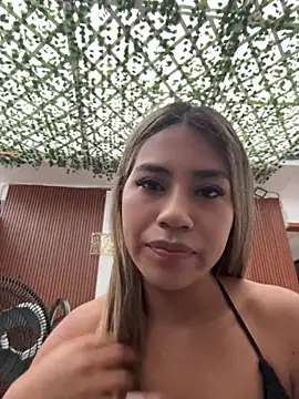Kimmiebellarie online show from June 4, 2:11 pm