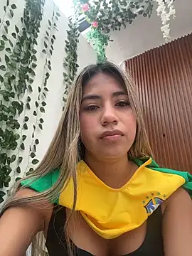 Kimmiebellarie online show from June 16, 1:11 pm