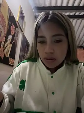 Kimmiebellarie online show from June 7, 11:54 pm