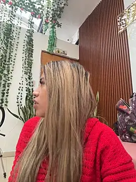 Kimmiebellarie online show from June 30, 1:44 pm