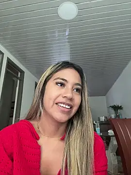 Kimmiebellarie online show from July 13, 3:44 pm