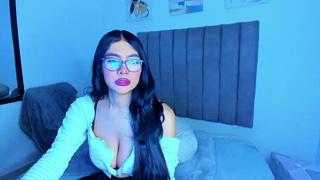 britanny jones1 online show from June 3, 12:06 pm