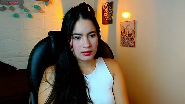 Snapshot of rosaleia_ chatting on June 6, 3:56 am rosaleia online show from June 6, 3:56 am