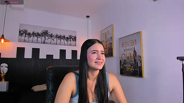 rosaleia  online show from April 14, 8:03 pm