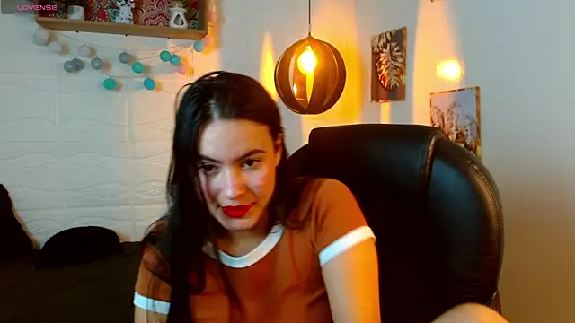 rosaleia  online show from May 14, 3:58 am