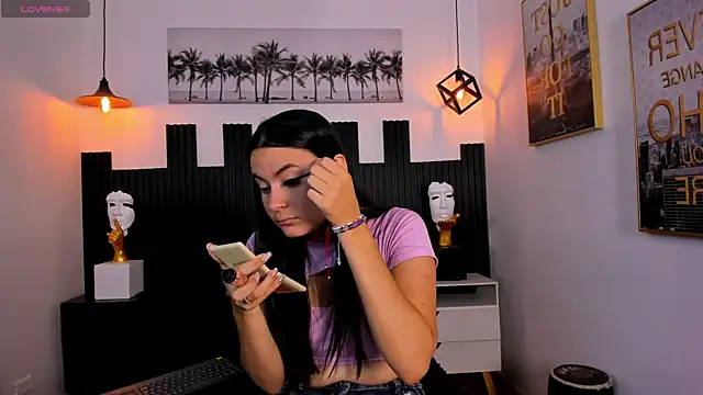 rosaleia  online show from April 15, 8:20 pm