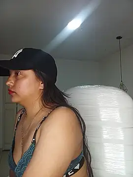 wet naughty girl online show from April 14, 6:57 pm